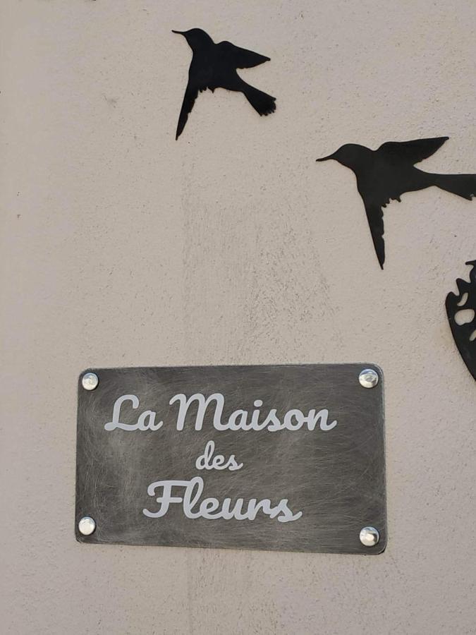 La Maison Des Fleurs Scrignac Exterior photo